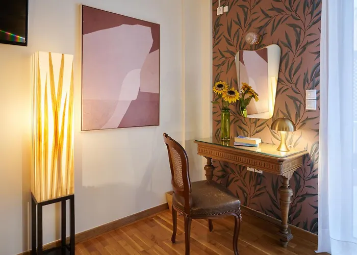 Rastoni Suites Near Acropolis
